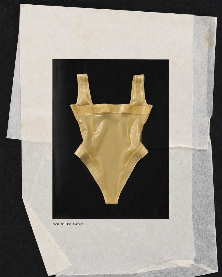 Ein Body aus Latex